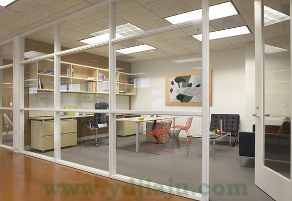 Bertoia Side Chair 椅子