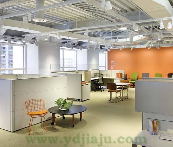 Bertoia Side Chair 椅子