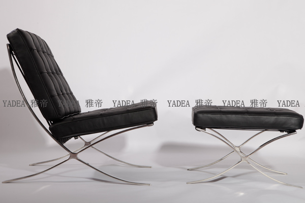 黑色巴塞羅那椅(Barcelona Chai in Black Leather)