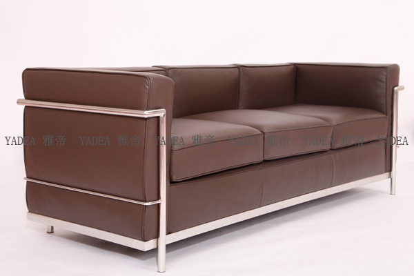 側(cè)面圖 柯布西耶沙發(fā)