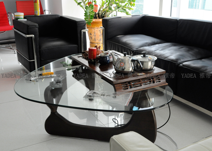 真皮LC2柯布西耶沙發(fā)(Le Corbusier Sofa)