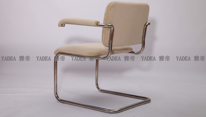 時(shí)尚沙發(fā)凳子：Cesca Chair