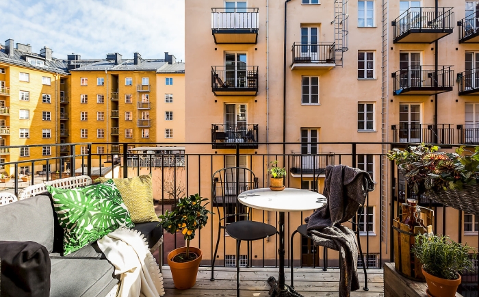 選購陽臺(tái)家具要注意這2點(diǎn)