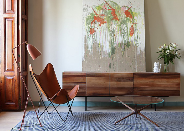 蝴蝶椅（Butterfly Lounge Chair）