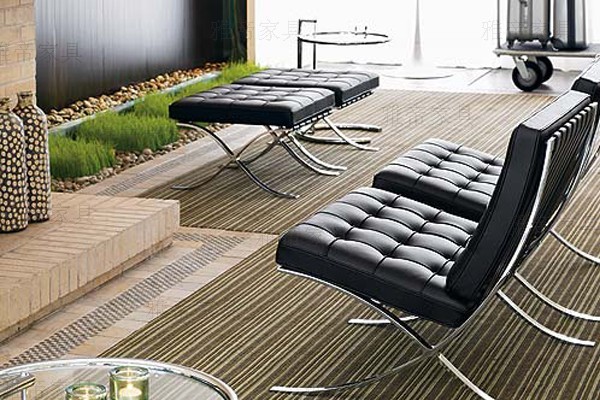 黑色巴塞羅那椅(Barcelona Chai in Black Leather)