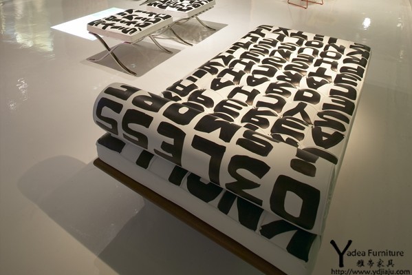 巴塞羅那床（Barcelona bed）