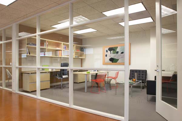 巴塞羅那椅(Barcelona Chair)