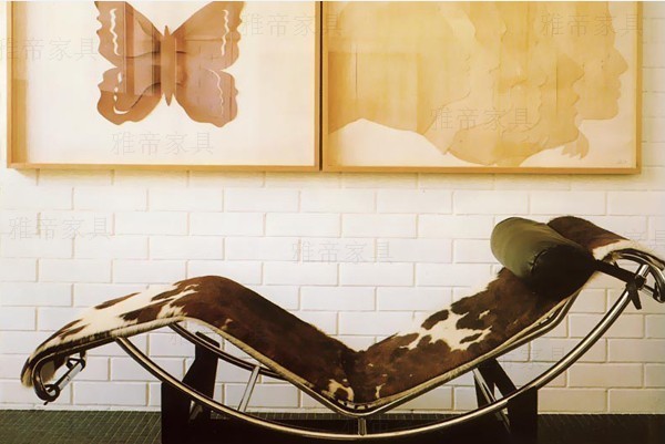 Chaise Longue chair LC4