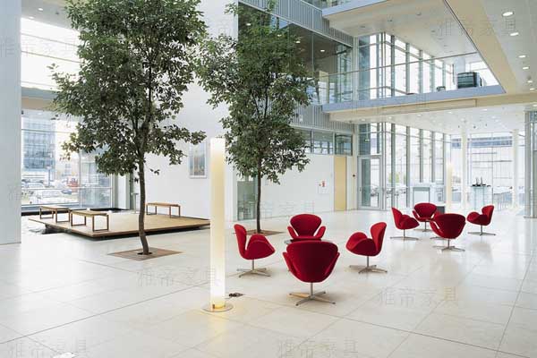 天鵝椅(Swan Chair)