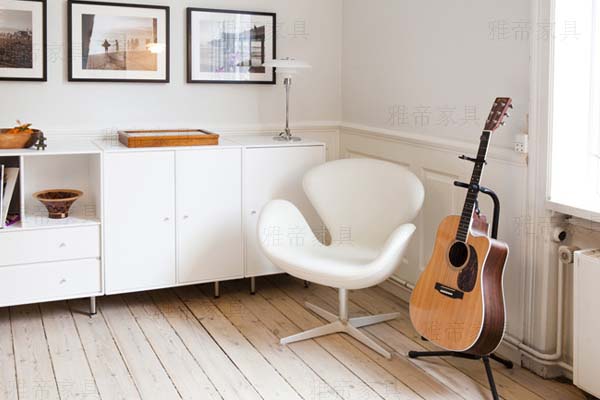 天鵝椅(Swan Chair)