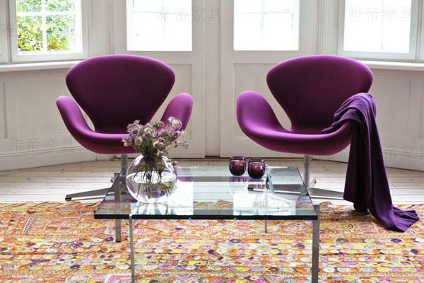 天鵝椅(Swan Chair)