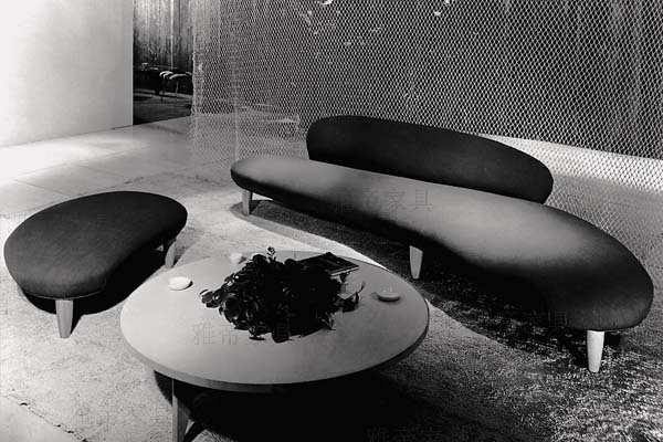 鵝卵石沙發(fā)(Isamu Noguchi Freeform Sofa) 鵝卵石沙發(fā)(Isamu Noguchi Freeform Sofa)