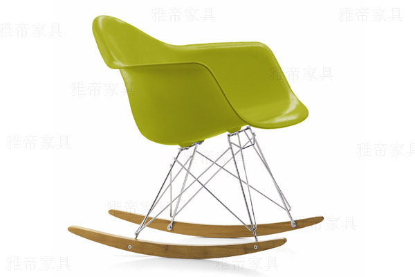 伊姆斯搖椅(Eames rock Chair)