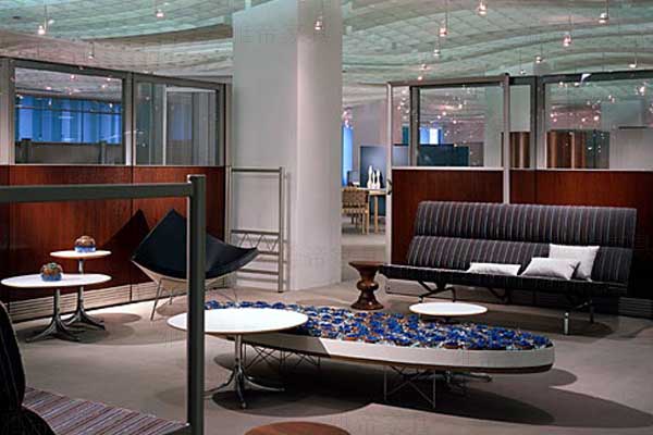 伊姆斯橢圓形桌子(Elipse Table) 伊姆斯橢圓形桌子(Elipse Table)