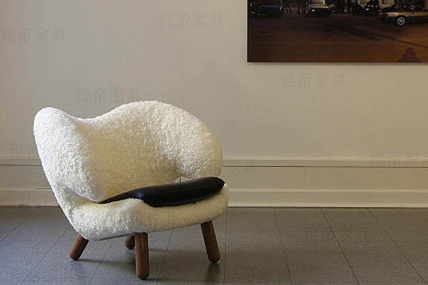 塘鵝椅(Pelican Chair)