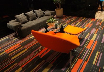 辦公室裝修設計:地面與家具風格的搭配技巧