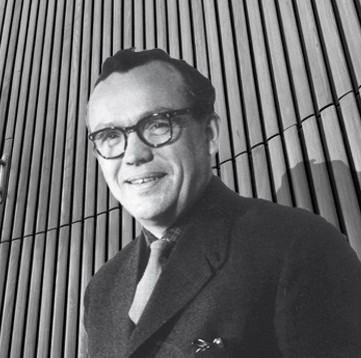 芬·居爾(Finn Juhl)